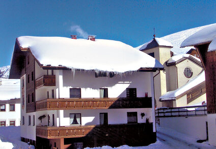 Haus Küng Außenfoto Haus Küng Außenfoto